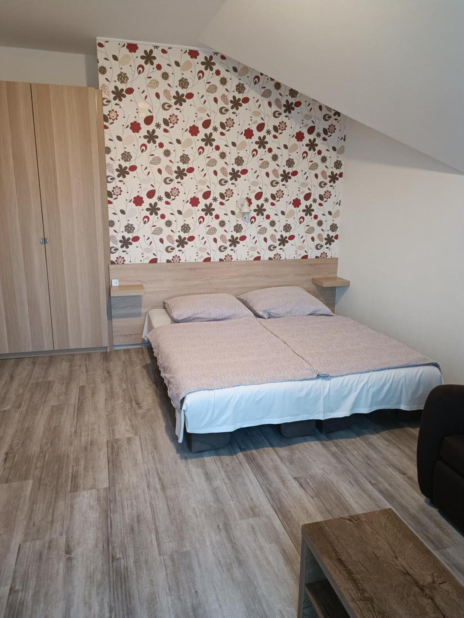 Katalin Vendeghaz Hotel Gyenesdiás Kültér fotó